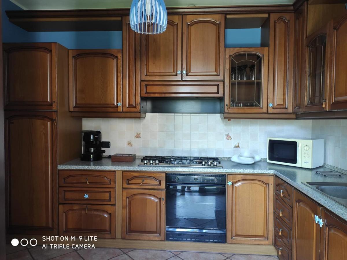 Casa Vacanza il Glicine Casale Corte Cerro Esterno foto