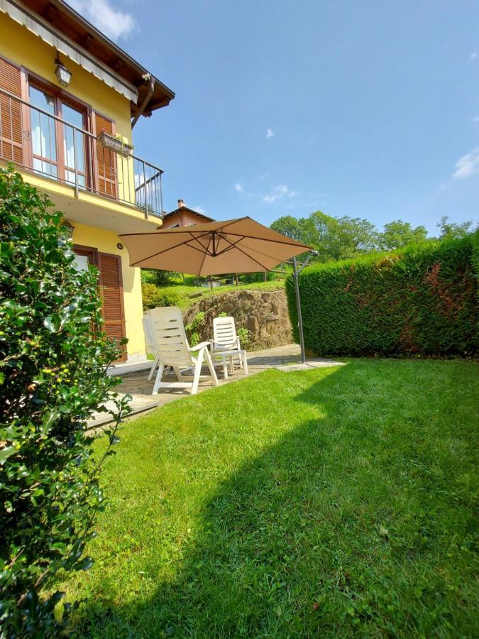 Casa Vacanza il Glicine Casale Corte Cerro Esterno foto