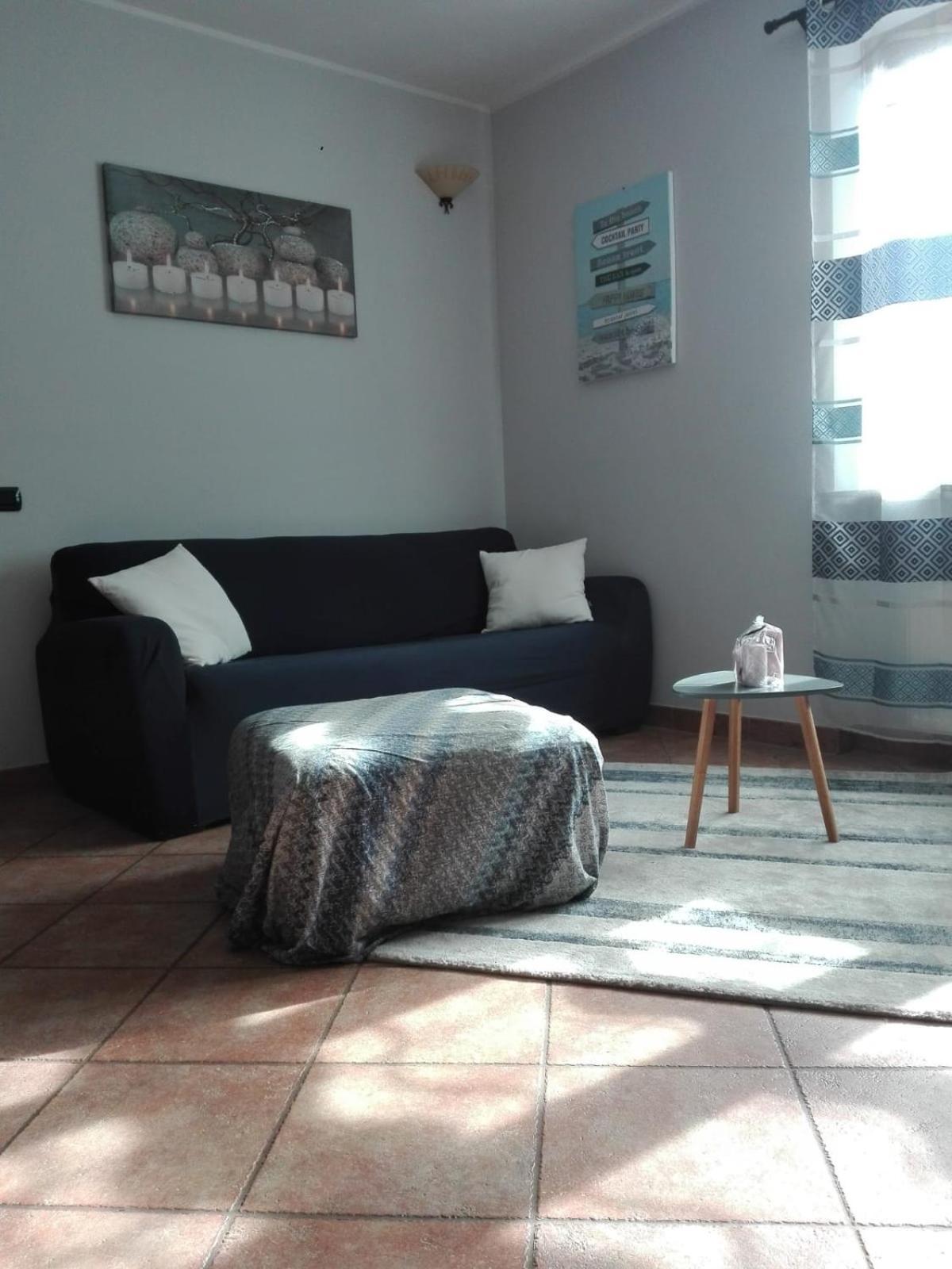 Casa Vacanza il Glicine Casale Corte Cerro Esterno foto