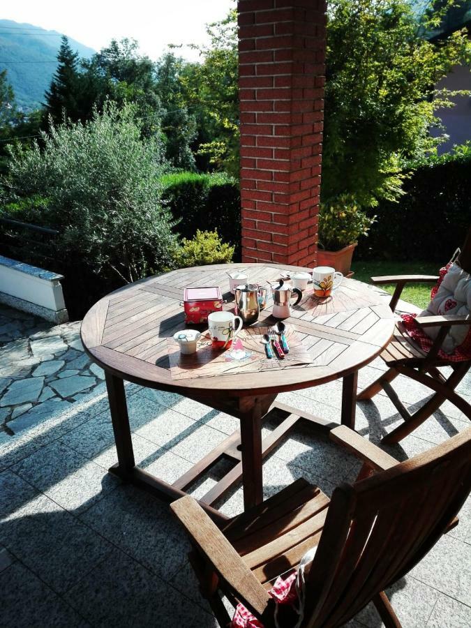 Casa Vacanza il Glicine Casale Corte Cerro Esterno foto