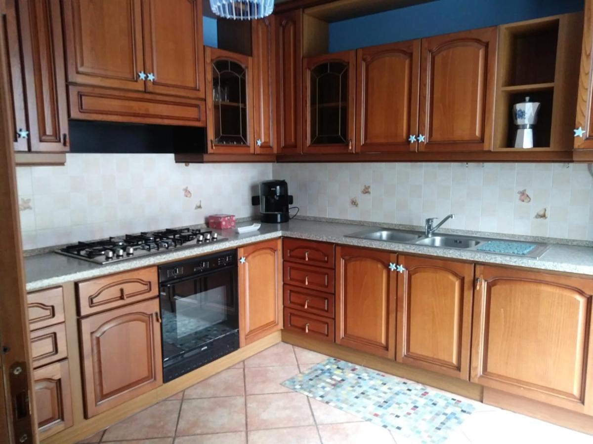 Casa Vacanza il Glicine Casale Corte Cerro Esterno foto