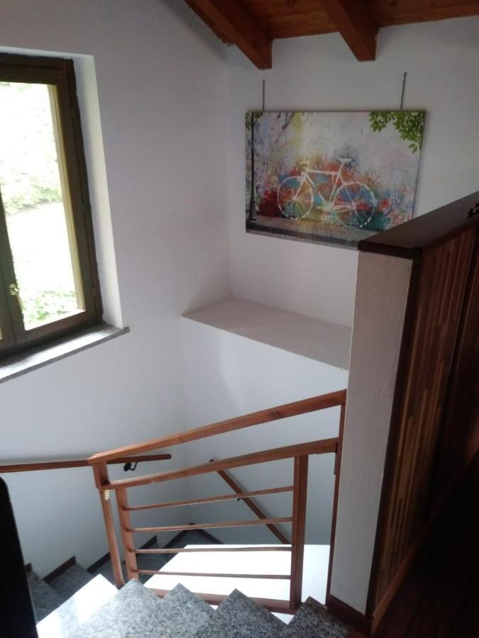 Casa Vacanza il Glicine Casale Corte Cerro Esterno foto
