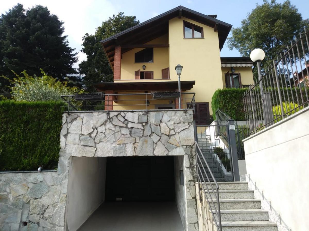 Casa Vacanza il Glicine Casale Corte Cerro Esterno foto